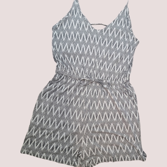 NWT H&M Romper M - Picture 1 of 10